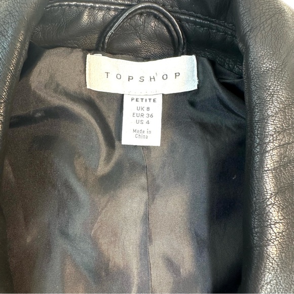 TOPSHOP Fred Faux Leather Biker Jacket Size: 4P Color: Black - Picture 11 of 16